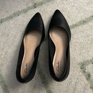 Clarks Womens Linvale Jerica 8.5 pumps - great condition!